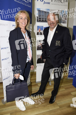 Pressekonferenz zum 1. digitalen Jugendpreis 2021 in München
