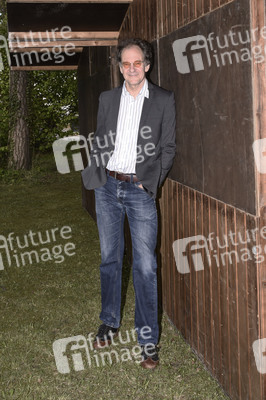 Online-Auftritt von Chin Meyer in Haar