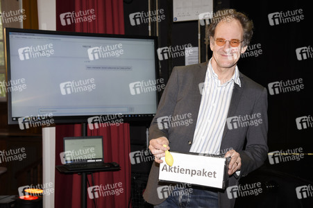 Online-Auftritt von Chin Meyer in Haar