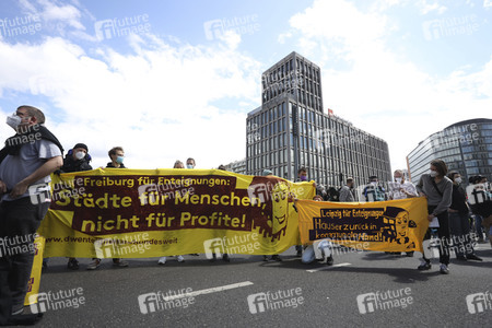 Demonstration gegen Mietenwahnsinn in Berlin