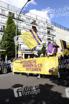 Demonstration gegen Mietenwahnsinn in Berlin