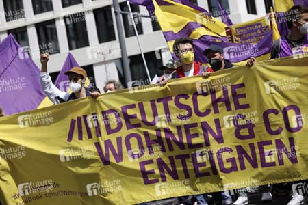 Demonstration gegen Mietenwahnsinn in Berlin
