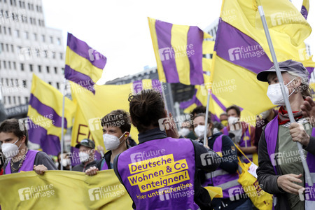 Demonstration gegen Mietenwahnsinn in Berlin