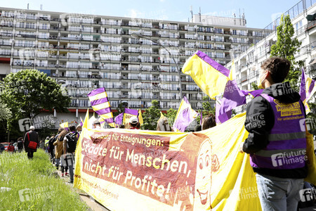 Demonstration gegen Mietenwahnsinn in Berlin