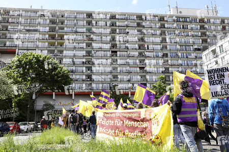 Demonstration gegen Mietenwahnsinn in Berlin