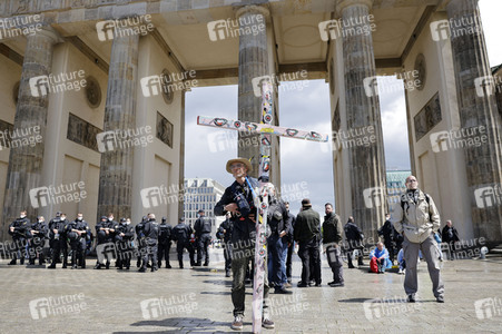 Querdenker demonstrieren trotz Demo-Verbot in Berlin