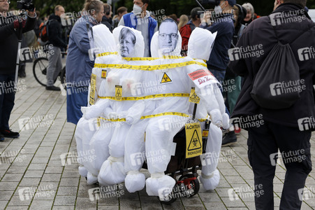 Querdenker demonstrieren trotz Demo-Verbot in Berlin