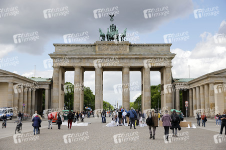 Querdenker demonstrieren trotz Demo-Verbot in Berlin