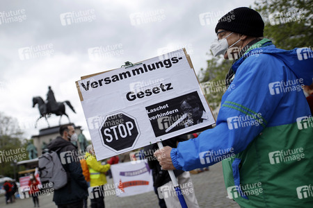 Demo gegen das Versammlungsgesetz NRW in Köln