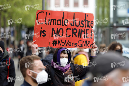 Demo gegen das Versammlungsgesetz NRW in Köln