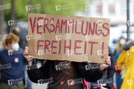 Demo gegen das Versammlungsgesetz NRW in Köln