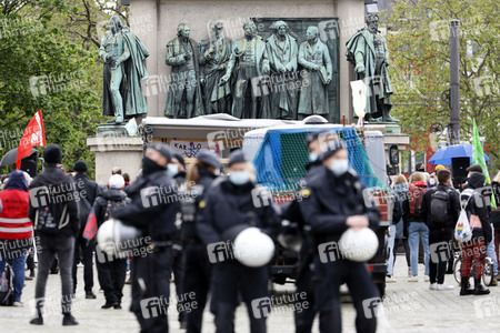 Demo gegen das Versammlungsgesetz NRW in Köln