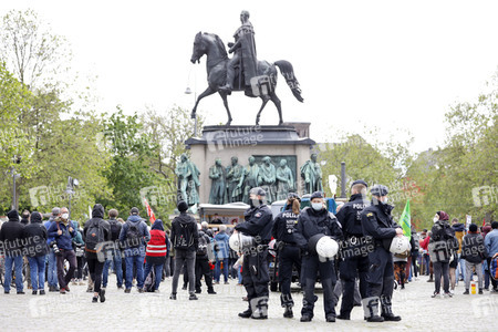 Demo gegen das Versammlungsgesetz NRW in Köln