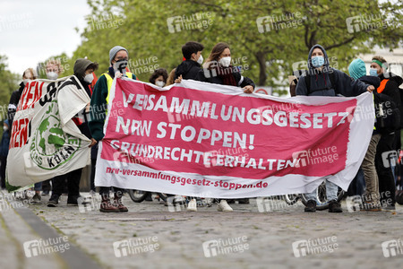Demo gegen das Versammlungsgesetz NRW in Köln