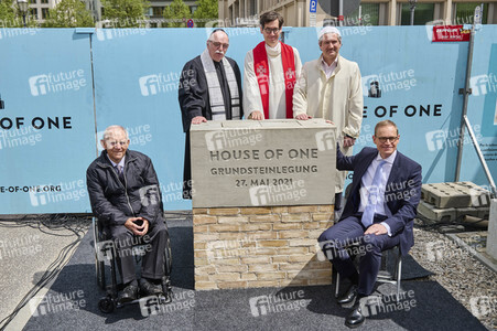 Grundsteinlegung für das Mehrreligionenhaus 'House of One' in Berlin