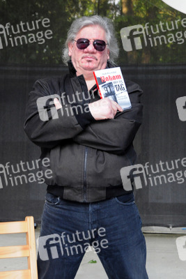 Claude-Oliver Rudolph bei der Lesung 'Leipzig liest extra' in Leipzig