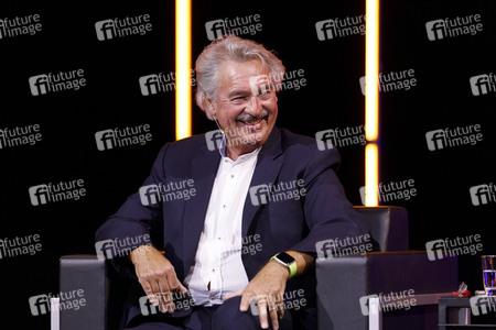 Gerald Knaus, Isabel Schayani und Jean Asselborn auf der lit.Cologne 2021 in Köln