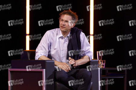 Gerald Knaus, Isabel Schayani und Jean Asselborn auf der lit.Cologne 2021 in Köln