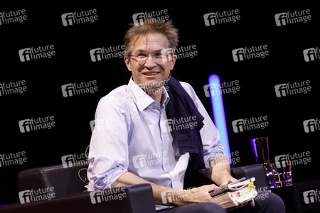Gerald Knaus, Isabel Schayani und Jean Asselborn auf der lit.Cologne 2021 in Köln