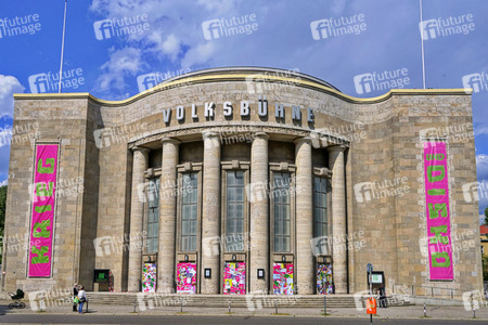 'Krieg und Disko'  in der Volksbühne Berlin