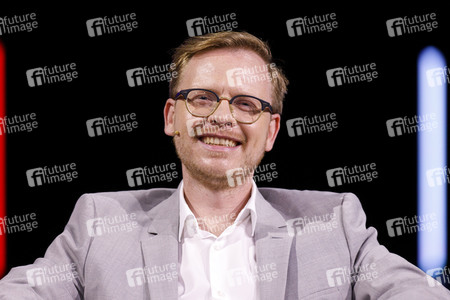 Markus Gabriel und Gert Scobel auf der lit.Cologne 2021 in Köln