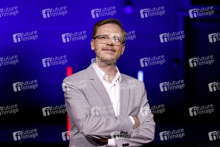 Markus Gabriel und Gert Scobel auf der lit.Cologne 2021 in Köln