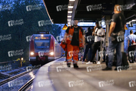 Symbolfoto S-Bahn im Nahverkehr