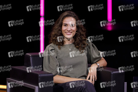 Mona Ameziane, Farah Schäfer, Lea-Lina Oppermann und Luisa Neubauer auf der lit.Cologne 2021 in Köln