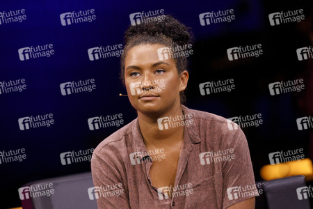 Mona Ameziane, Farah Schäfer, Lea-Lina Oppermann und Luisa Neubauer auf der lit.Cologne 2021 in Köln