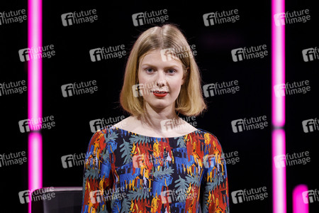 Mona Ameziane, Farah Schäfer, Lea-Lina Oppermann und Luisa Neubauer auf der lit.Cologne 2021 in Köln