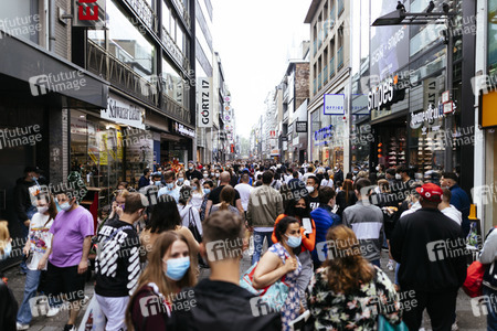 Symbolfoto Corona-Lockerungen