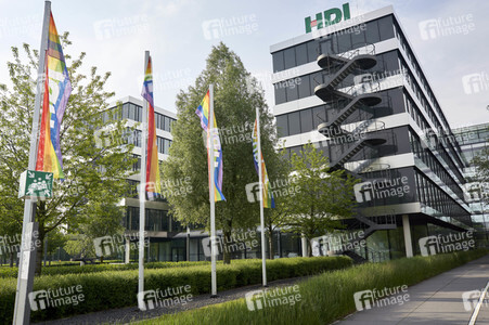 HDI Regenbogenfahnen in Hannover