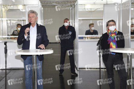 Pressetermin zur 500.000. Impfung im Impfzentrum in München