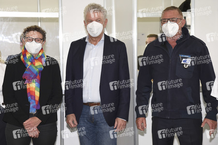 Pressetermin zur 500.000. Impfung im Impfzentrum in München