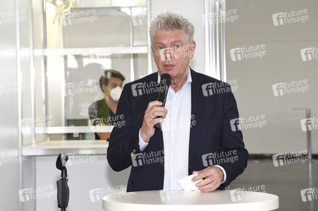 Pressetermin zur 500.000. Impfung im Impfzentrum in München
