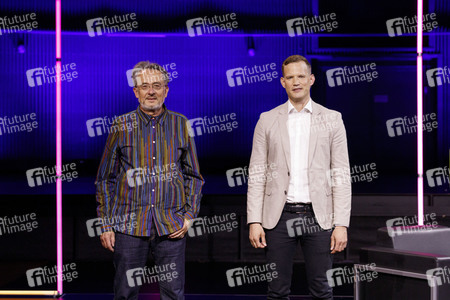 Hendrik Streeck und Gert Scobel auf der lit.Cologne 2021 in Köln