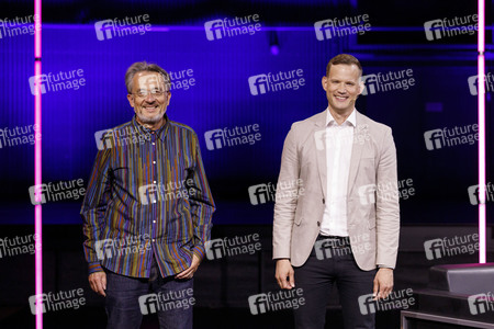 Hendrik Streeck und Gert Scobel auf der lit.Cologne 2021 in Köln