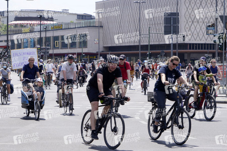 Fahrrad-Demo 'Verkehrswende jetzt' in Berlin