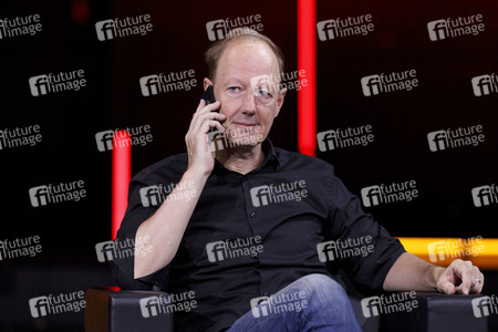 Martin Sonneborn und Gregor Gysi auf der lit.Cologne 2021 in Köln