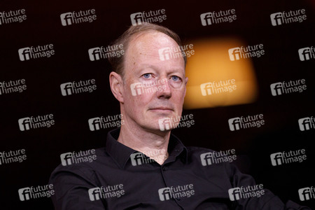 Martin Sonneborn und Gregor Gysi auf der lit.Cologne 2021 in Köln