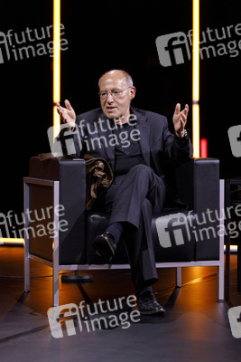 Martin Sonneborn und Gregor Gysi auf der lit.Cologne 2021 in Köln