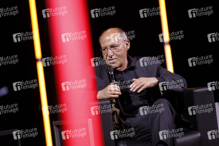 Martin Sonneborn und Gregor Gysi auf der lit.Cologne 2021 in Köln