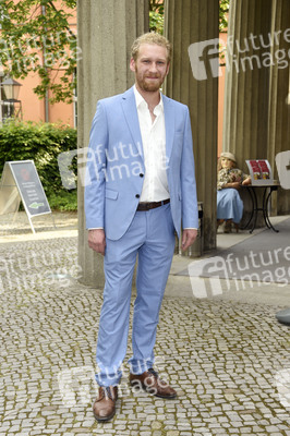 Theaterpremiere 'Winterrose' in Berlin