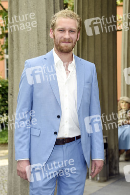 Theaterpremiere 'Winterrose' in Berlin
