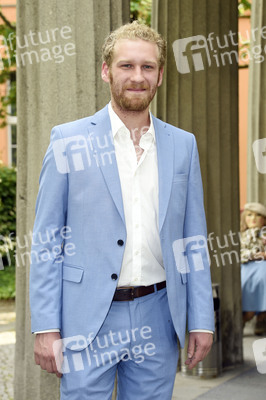 Theaterpremiere 'Winterrose' in Berlin