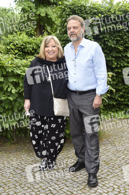 Theaterpremiere 'Winterrose' in Berlin