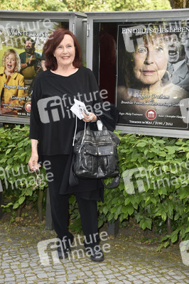 Theaterpremiere 'Winterrose' in Berlin