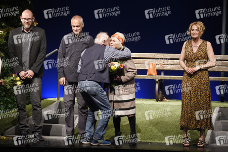 Theaterpremiere 'Winterrose' in Berlin