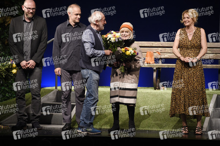 Theaterpremiere 'Winterrose' in Berlin