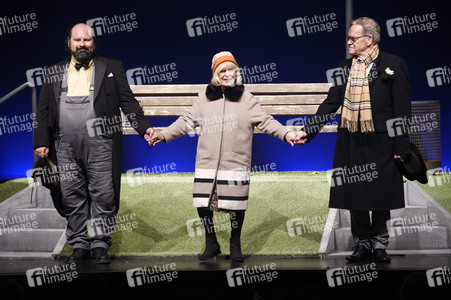 Theaterpremiere 'Winterrose' in Berlin